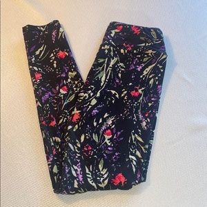 Details about / Lularoe One Size Gray Geometric Print Leggings